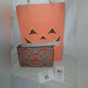 New Coach Pumpkin Print Wristlet NWT Great For Halloween/ Free Gift Bag
